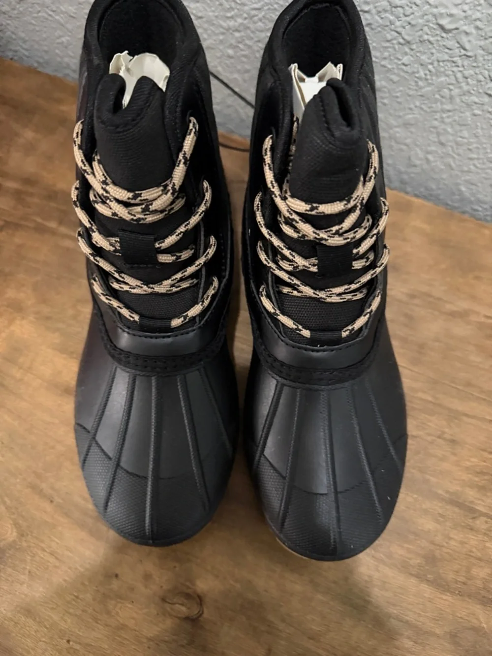 Universal Threads Black Waterproof Winter Duck Boots - Lace-Up size 6
